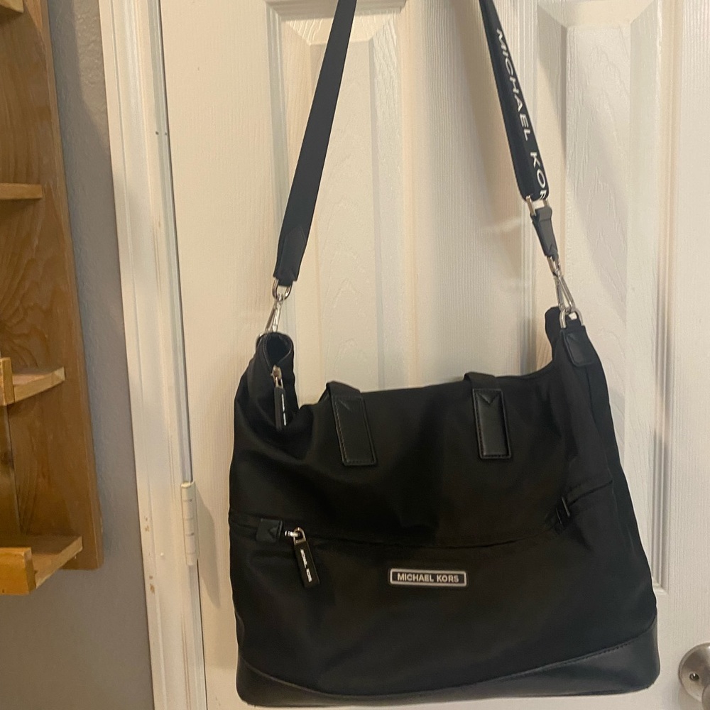 Micheal Kors sporty shoulder bag